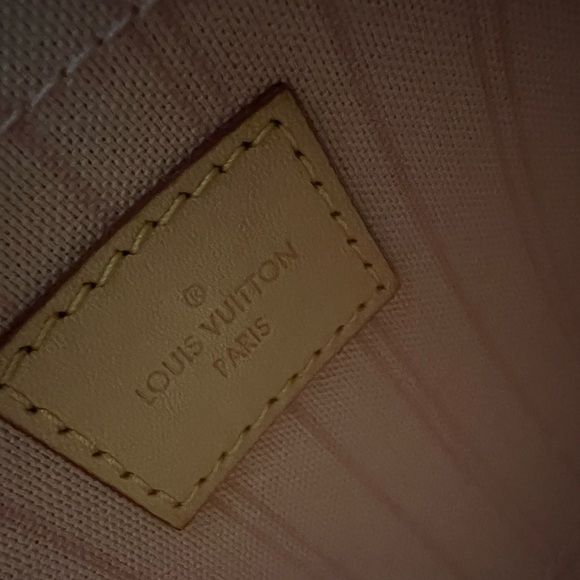 Louis Vuitton Damien Azur Pouch - Picture 9 of 14